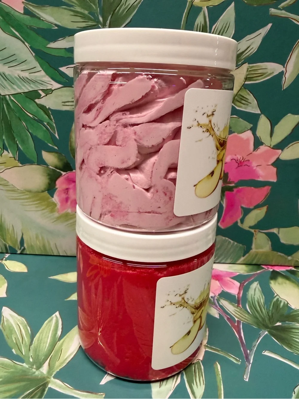 READ: Aminnah x DillPicky Apple Cinnamon Body Butter & Sugar Scrub Set NWT
